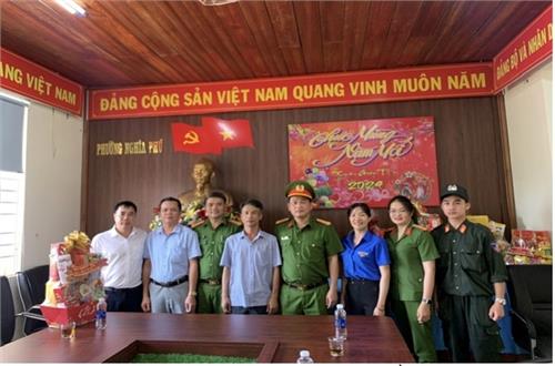 Phòng Cảnh sát cơ động Công an Đắk Nông tổ chức các hoạt động hướng về cơ sở mừng Đảng, mừng Xuân năm 2024
