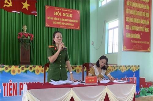 Công an xã biên giới Đắk Lao tổ chức “Diễn đàn Công an lắng nghe ý kiến Nhân dân”  