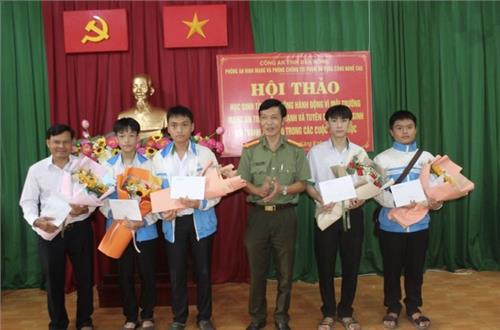 Học sinh tỉnh Đắk Nông hành động vì môi trường mạng an toàn, lành mạnh