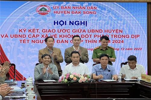 Công an huyện Đắk Song tham mưu tổ chức Lễ ký kết, giao ước giữa UBND huyện và UBND cấp xã về phòng chống các hành vi vi phạm pháp luật về pháo nổ trong dịp Tết Nguyên đán Giáp Thìn 2024