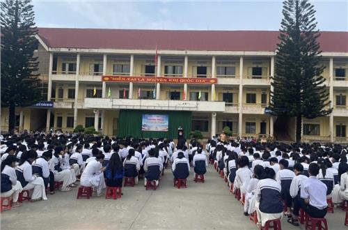 Đắk Nông – Tuyên truyền nâng cao kiến thức an toàn giao thông cho học sinh trung học phổ thông