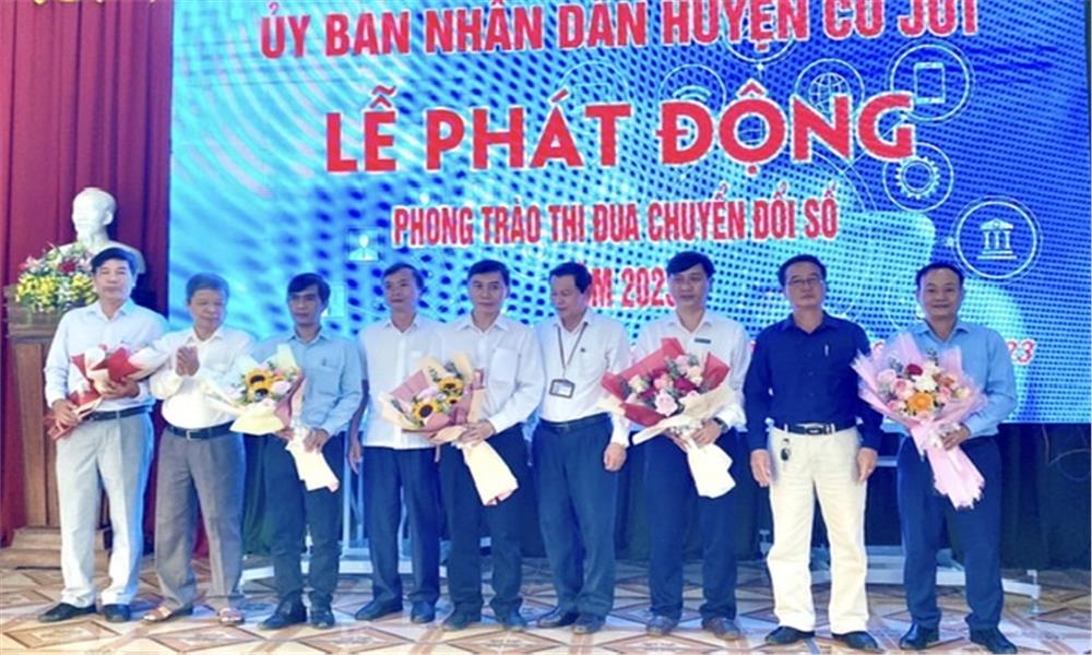 Đắk Nông:  Huyện Cư Jút phát động Phong trào thi đua chuyển đổi số năm 2023