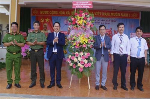 Giám đốc Công an tỉnh Đắk Nông dự lễ khai giảng năm học mới tại huyện biên giới Cư Jút