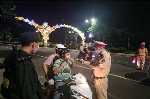 Lực lượng Cảnh sát giao thông tỉnh Đắk Nông tích cực thực hiện các giải pháp kéo giảm tai nạn giao thông trong đợt cao điểm