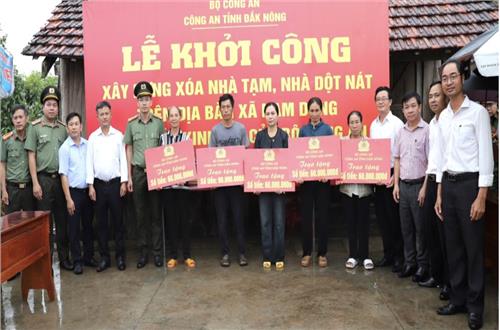 Công an cấp xã trên địa bàn tỉnh Đắk Nông đồng loạt khởi công xây dựng thực hiện chương trình xóa nhà tạm, nhà dột nát