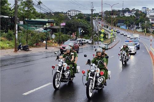 Công an Đắk Nông chủ động bảo đảm ANTT, phục vụ Nhân dân đi lại thông suốt, an toàn trong dịp nghỉ Lễ 30/4 - 1/5