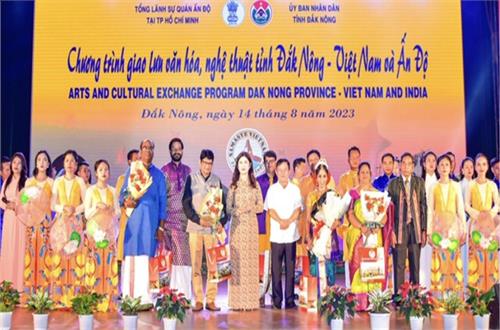 Đặc sắc chương trình giao lưu văn hóa nghệ thuật Đắk Nông - Việt Nam và Ấn Độ