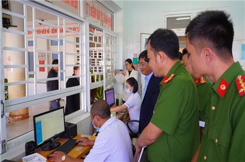 Công an huyện Đắk Mil phối hợp bệnh viện đa khoa ra mắt 03 mô hình của Đề án 06