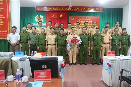 Phòng Cảnh sát giao thông Đắk Nông ra mắt Câu lạc bộ pháp luật