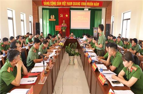 Giám đốc Công an tỉnh Đắk Nông làm việc với Công an huyện Đắk Mil