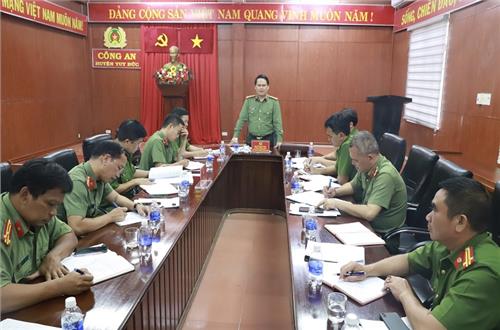 Giám đốc Công an tỉnh Đắk Nông làm việc với Công an huyện biên giới Tuy Đức