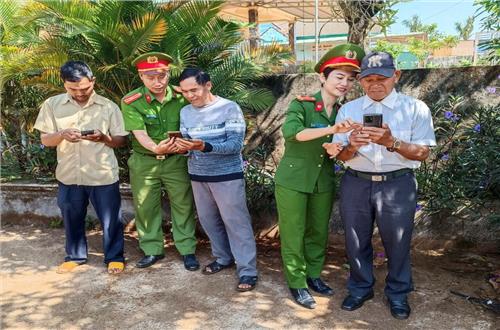 Công an tỉnh Đắk Nông mở đợt cao điểm lấy ý kiến Nhân dân về Dự thảo sửa đổi, bổ sung Hiến pháp năm 2013