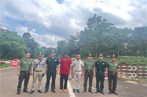 Phòng Quản lý xuất nhập cảnh Công an tỉnh Đắk Nông kịp thời hỗ trợ  công dân Việt Nam bị nước ngoài trao trả