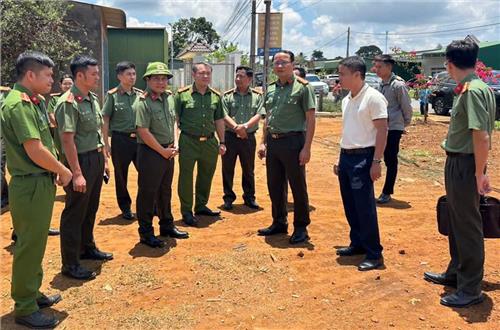 Cao điểm thi đua hoàn thành xây dựng nhà ở tặng hộ nghèo, hộ cận nghèo trên địa bàn Đắk Nông