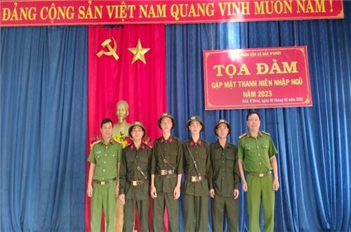 Đắk Mil: Công an xã Đắk N’Drot tổ chức gặp mặt động viên công dân trước khi nhập ngũ thực hiện nghĩa vụ tham gia Công an nhân dân năm 2023
